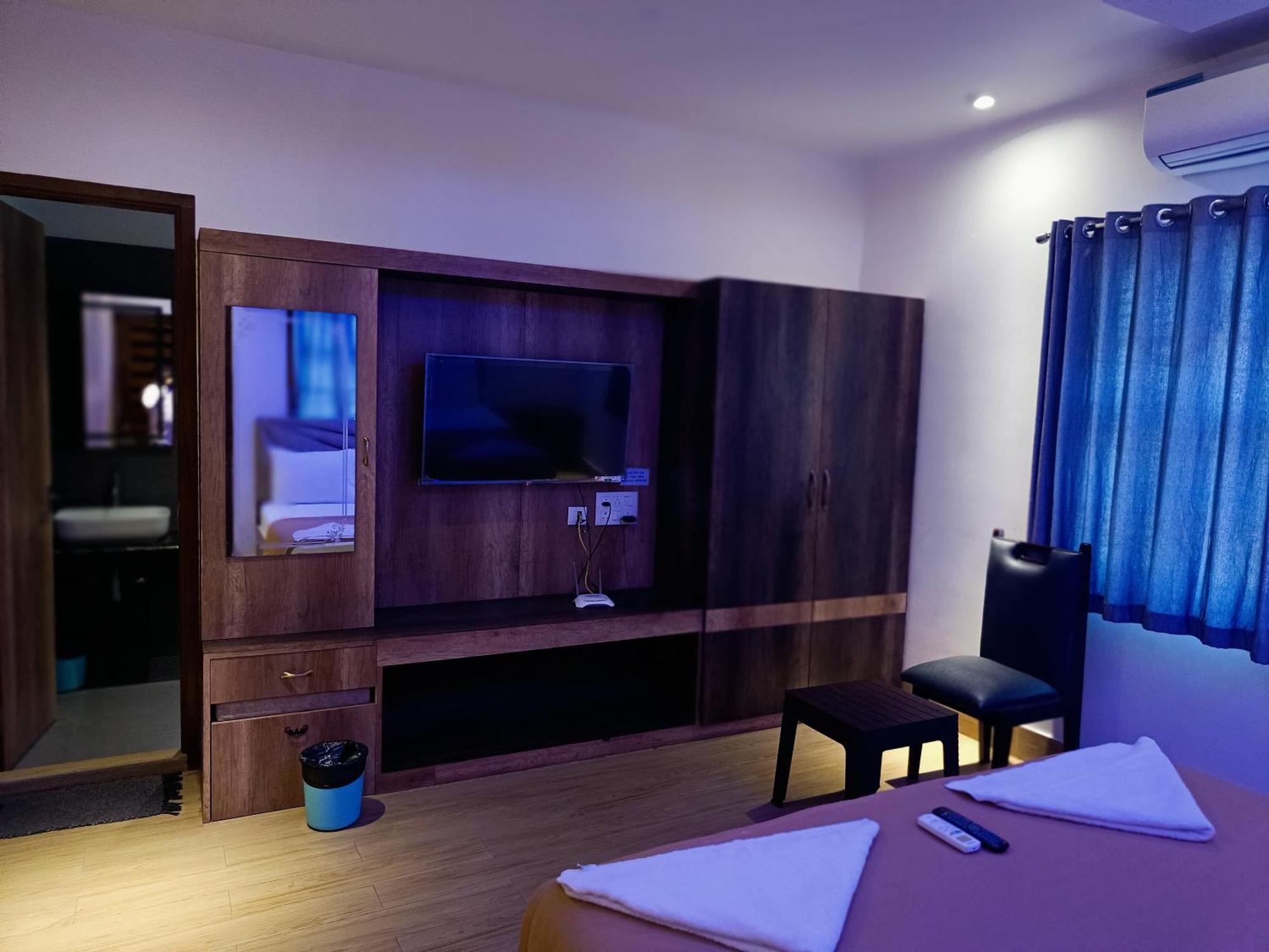 Umino Beach Resort Chennai Esterno foto