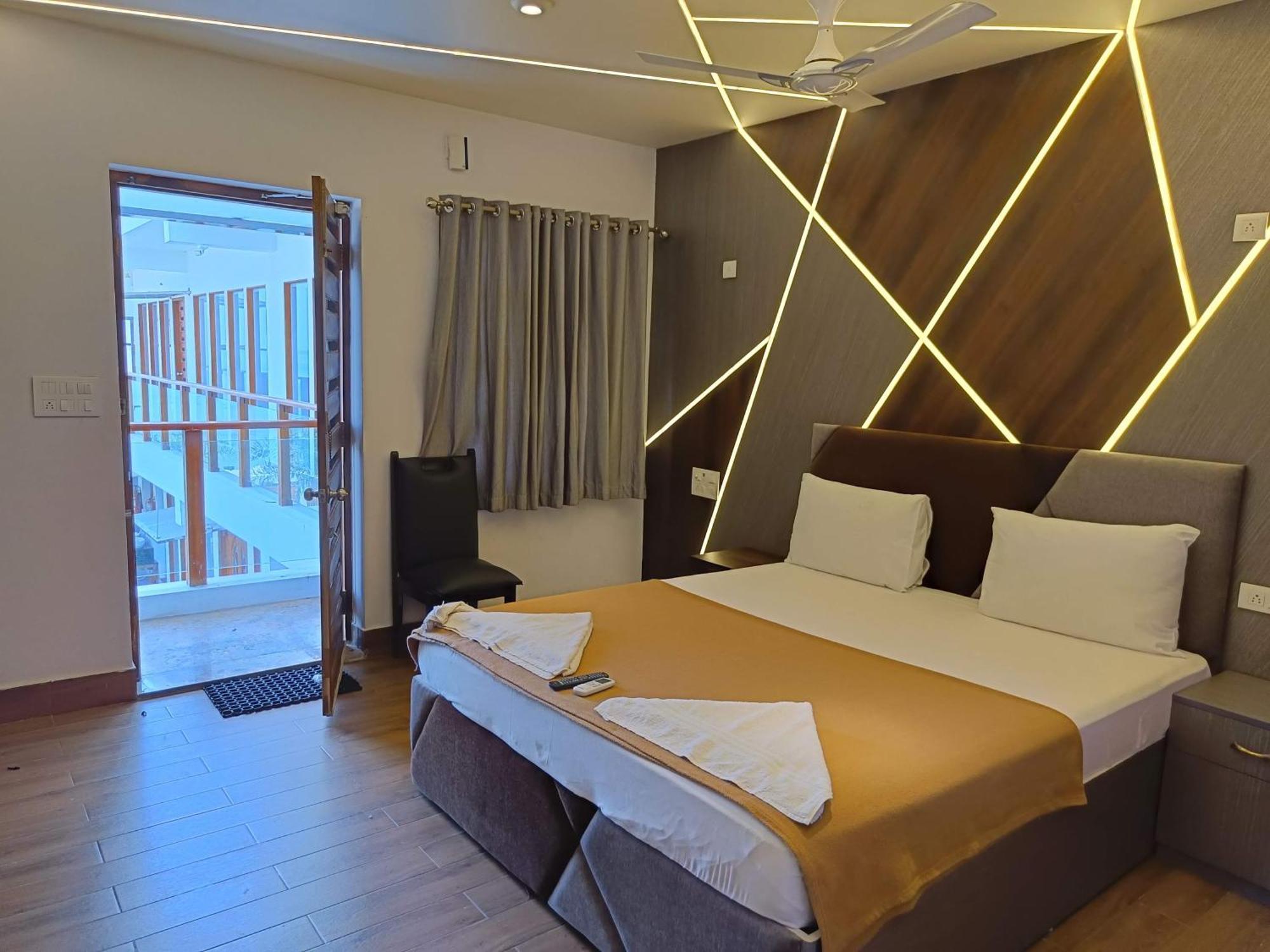 Umino Beach Resort Chennai Esterno foto