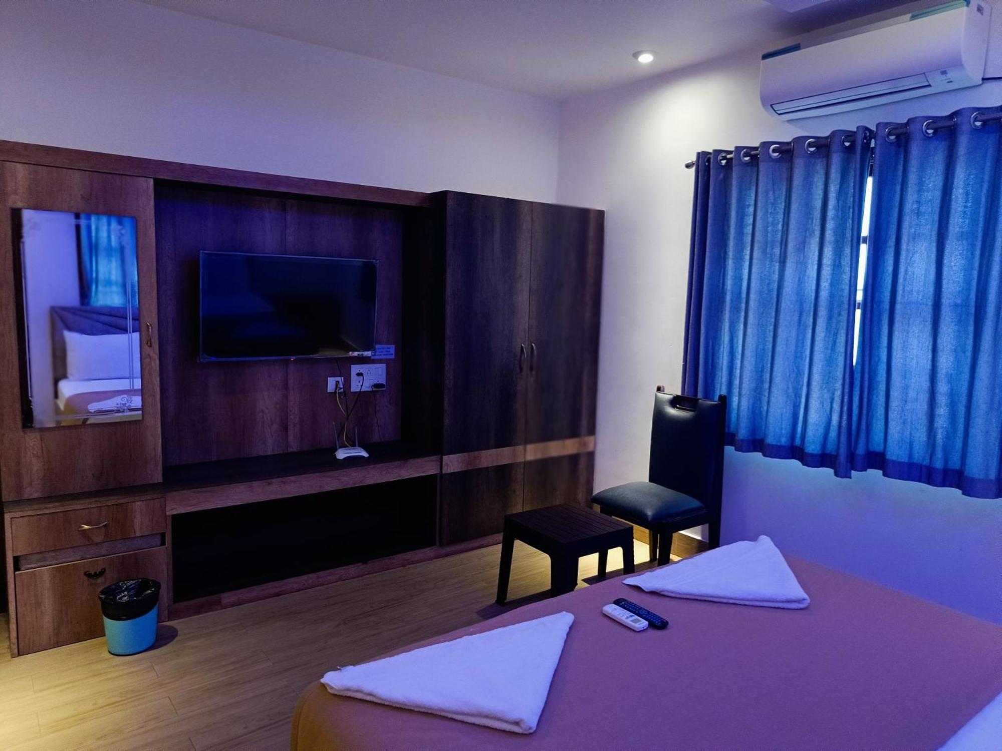 Umino Beach Resort Chennai Esterno foto